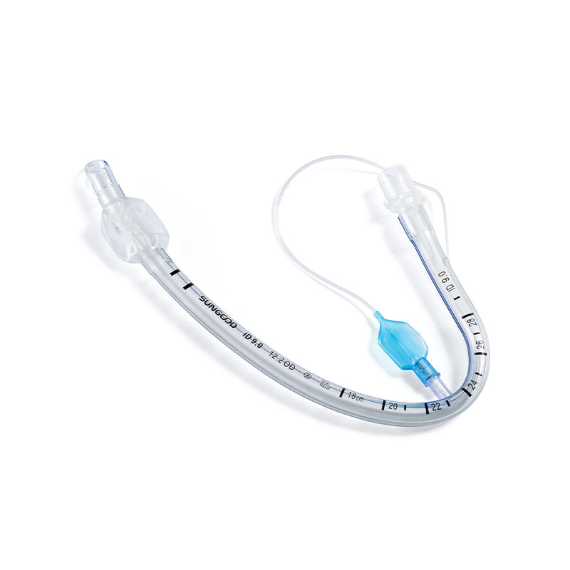 Tube endotrachéal à ballonnet oral préformé